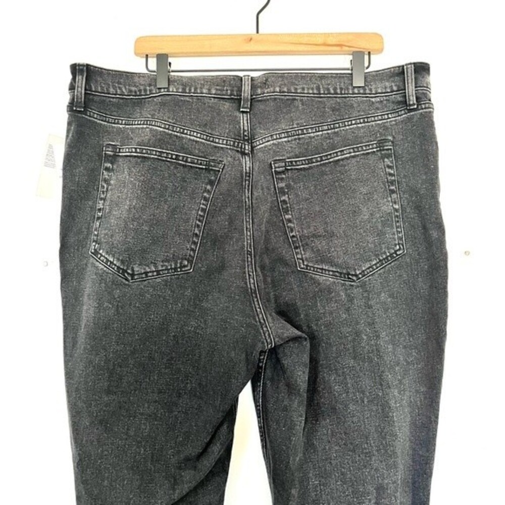 NWT Abercrombie & Fitch Ultra High Rise 90s Slim Straight Jean - Picture 5 of 10